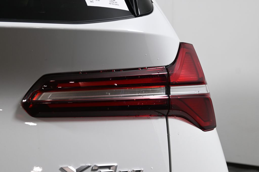 Thumbnail: 2026 BMW X3 - 13