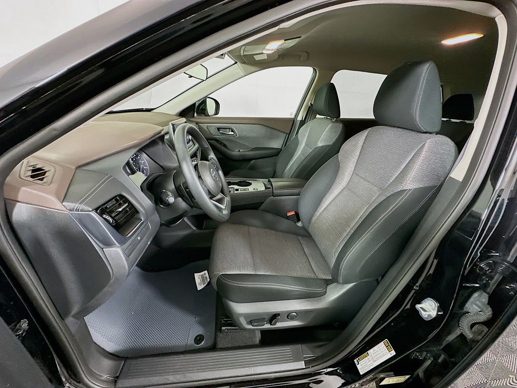 Thumbnail: 2021 Nissan Rogue - 20