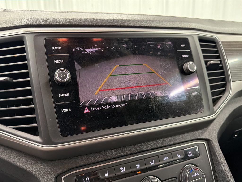 2018 Volkswagen Atlas 2.0T SE w/Technology White at DeMontrond Automotive Group