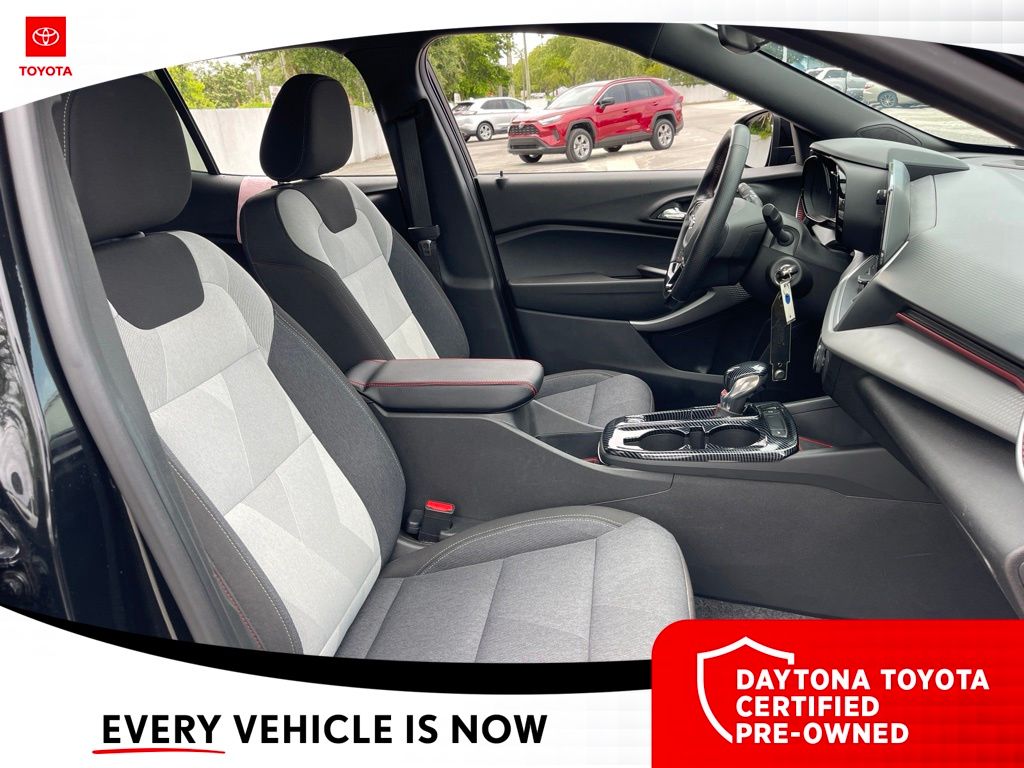 Used 2024 Chevrolet Trax SUV