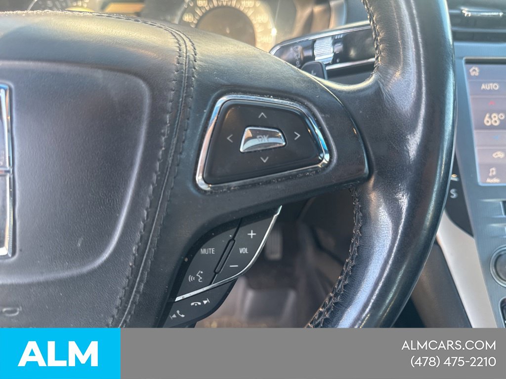 Used 2020 Black Lincoln Reserve image 21