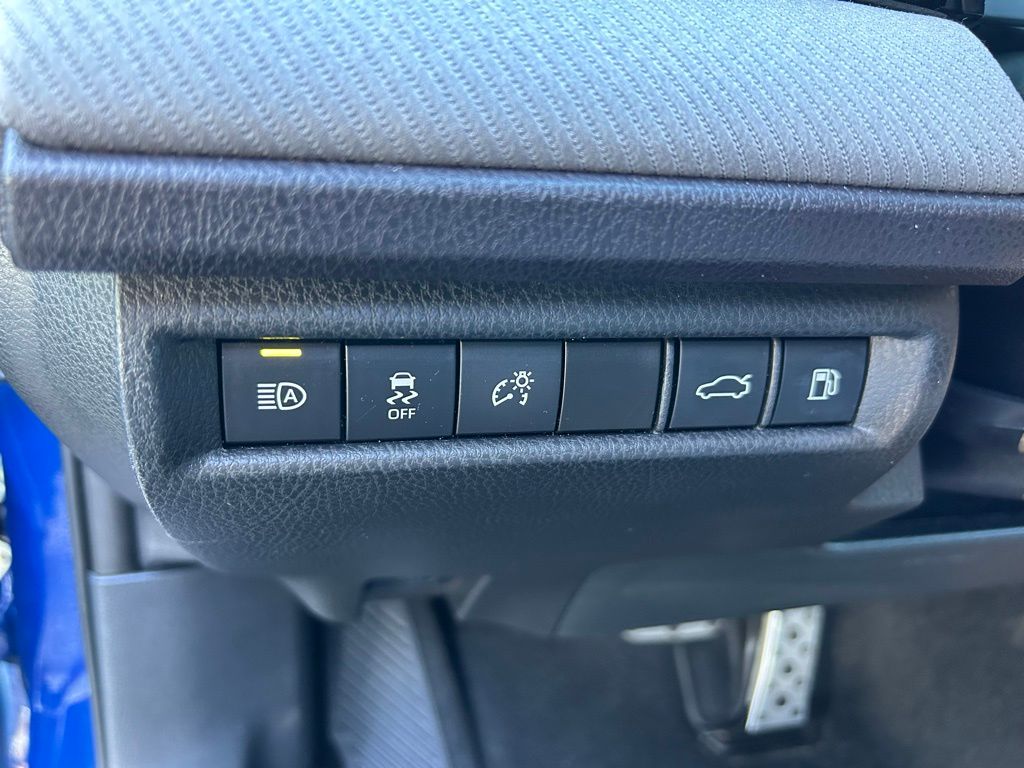 Thumbnail: 2025 Toyota Camry - 18