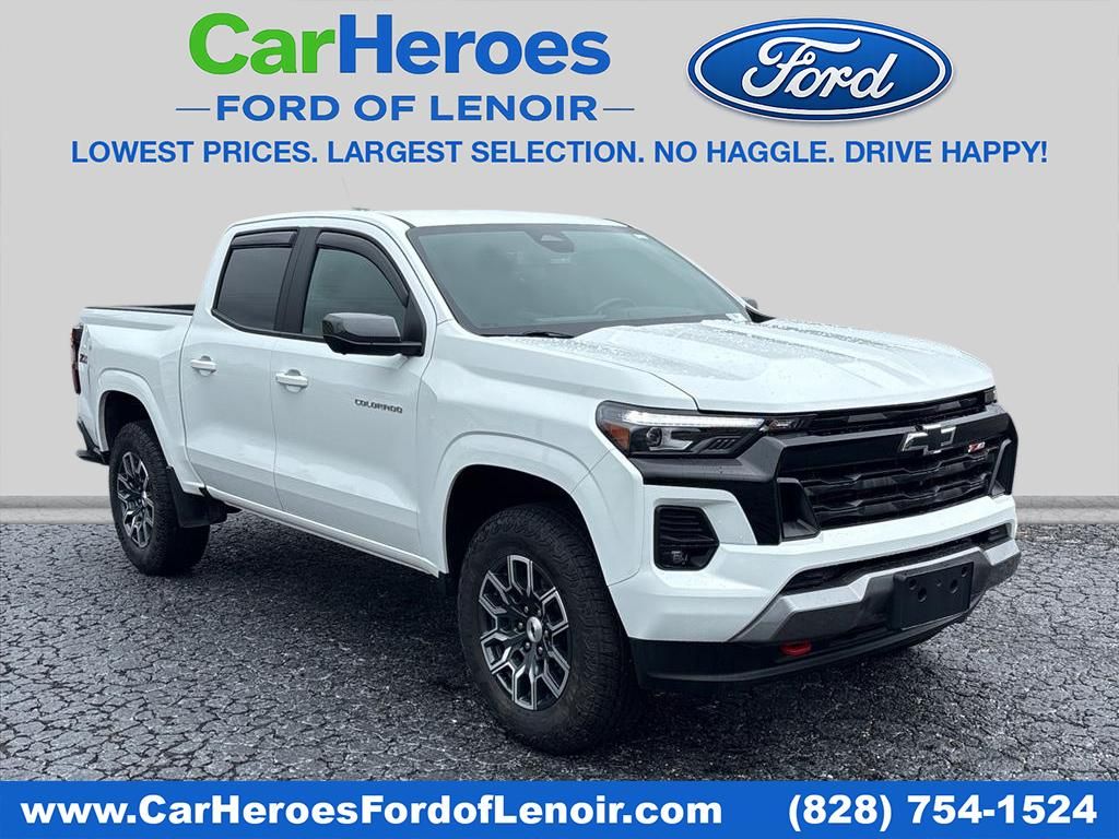 Summit White 2025 Chevrolet Colorado Z71 Crew Cab 4WD Pickup Truck Four-Wheel Drive 8-Speed Automatic