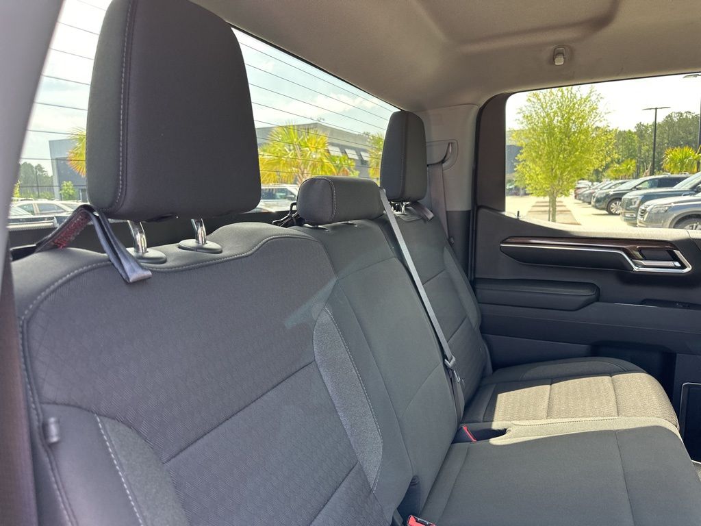 2023 Summit White Chevrolet Silverado 1500 LT Trail Boss 4X4 Truck