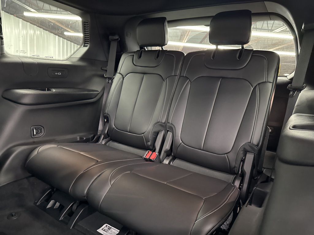 2025 Jeep Grand Cherokee L Limited - 11