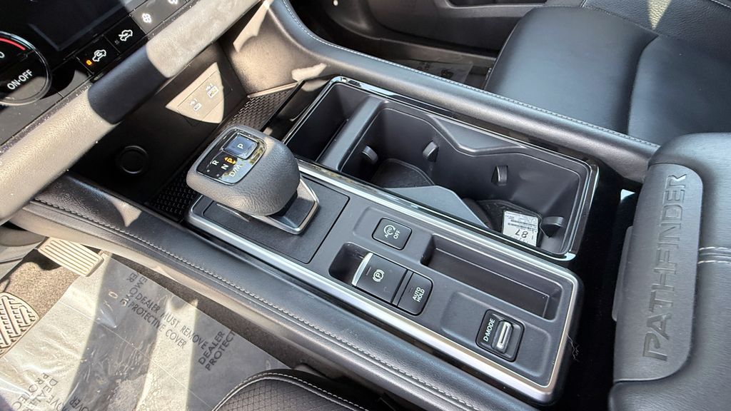 Used 2022 Nissan Pathfinder SL 4D Sport Utility