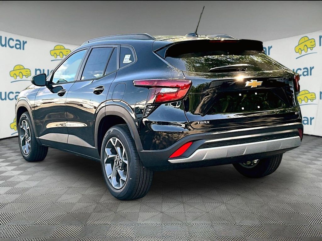 2026 Chevrolet Trax — photo 5