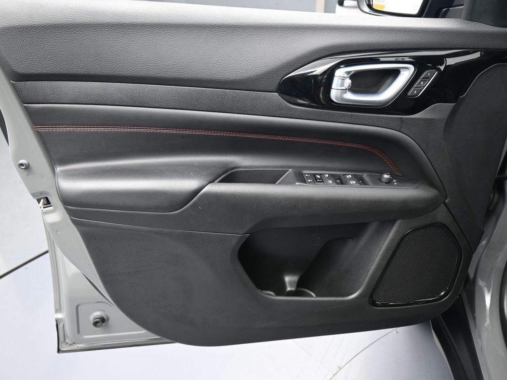 Used 2022 Sting-Gray Clearcoat Jeep Trailhawk image 13