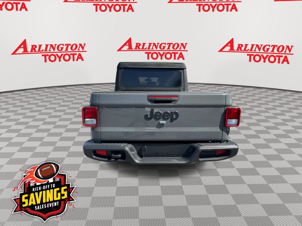 Used 2022 Jeep Gladiator Truck
