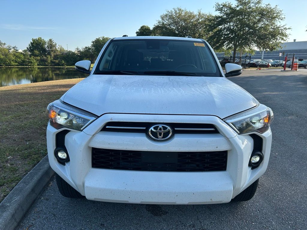 2023 Toyota 4Runner SR5 8