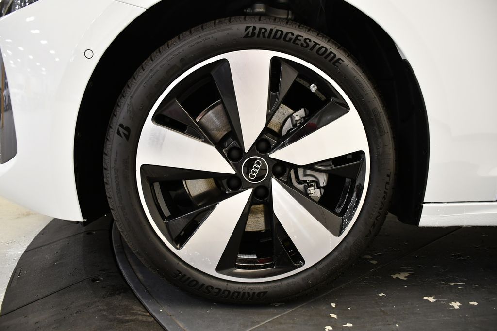 Thumbnail: 2025 Audi A5 - 13