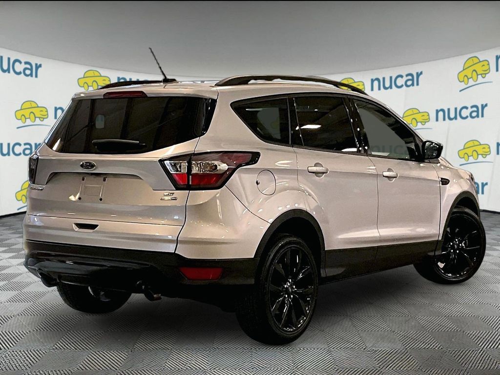 2018 Ford Escape — photo 6