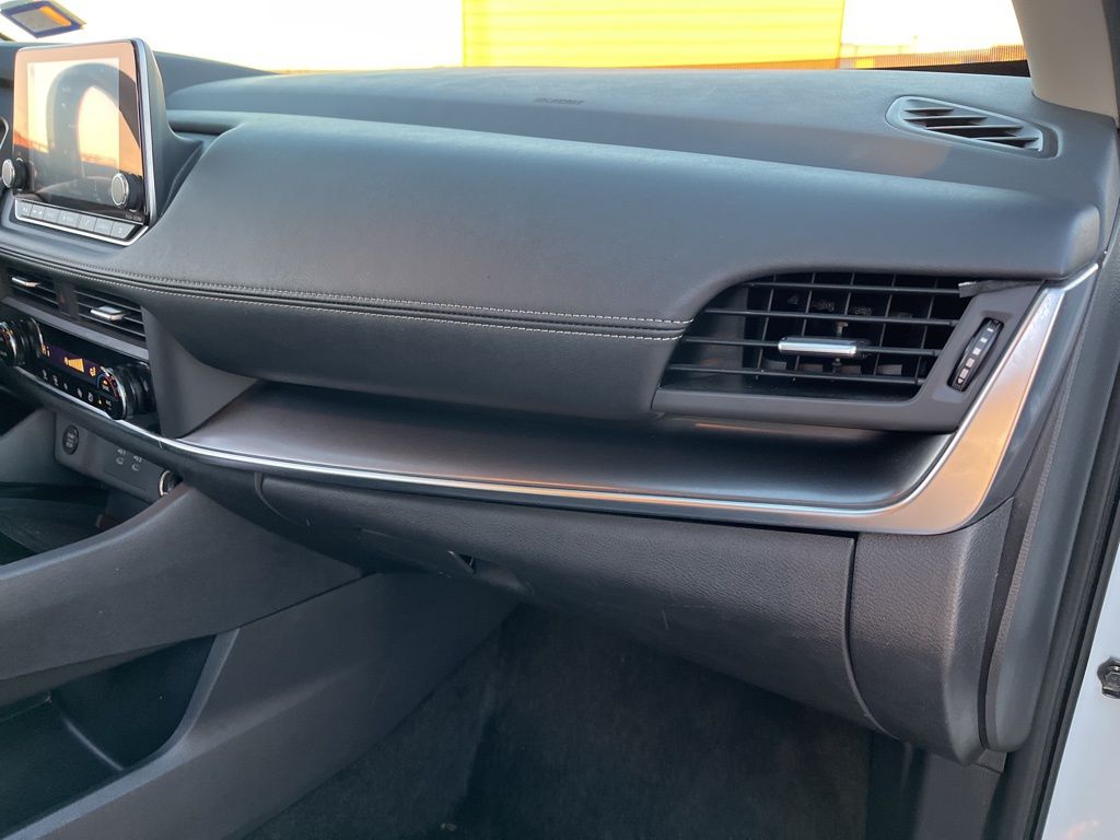 Thumbnail: 2024 Nissan Rogue - 27