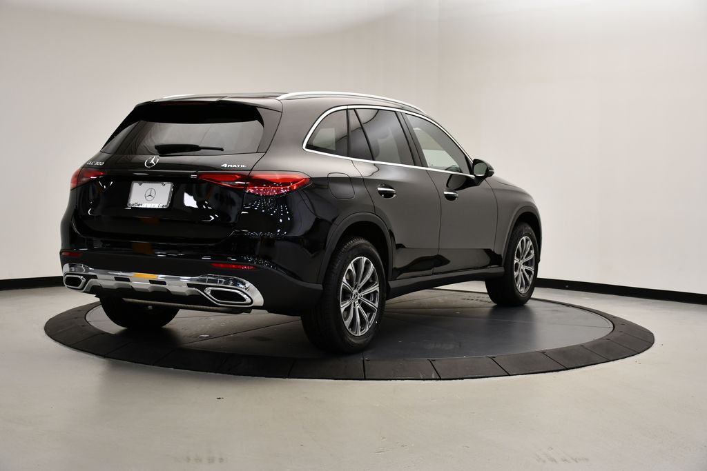2025 Mercedes-Benz GLC 300 5