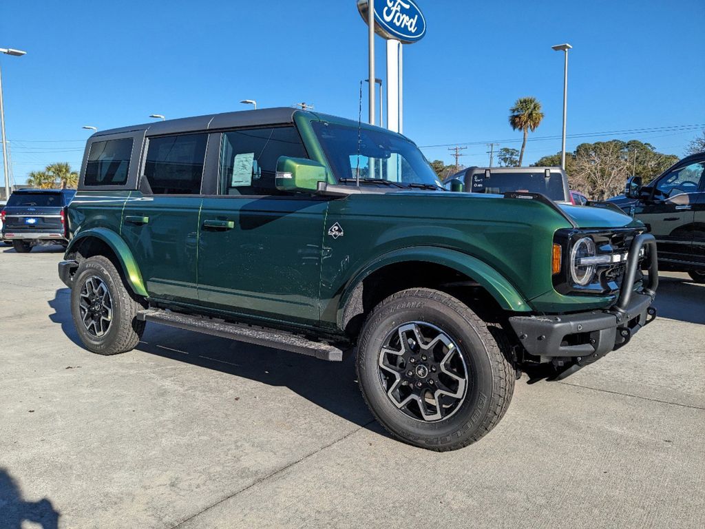 2024 Ford Bronco Outer Banks