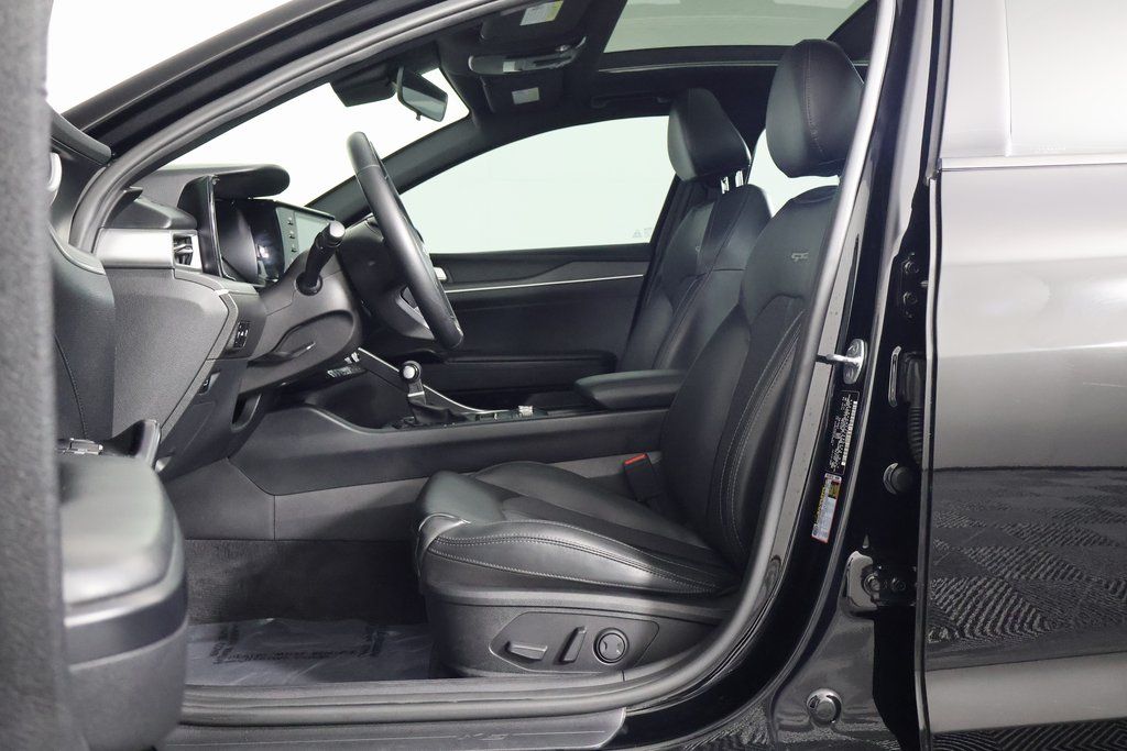 Thumbnail: 2021 Kia K5 - 10