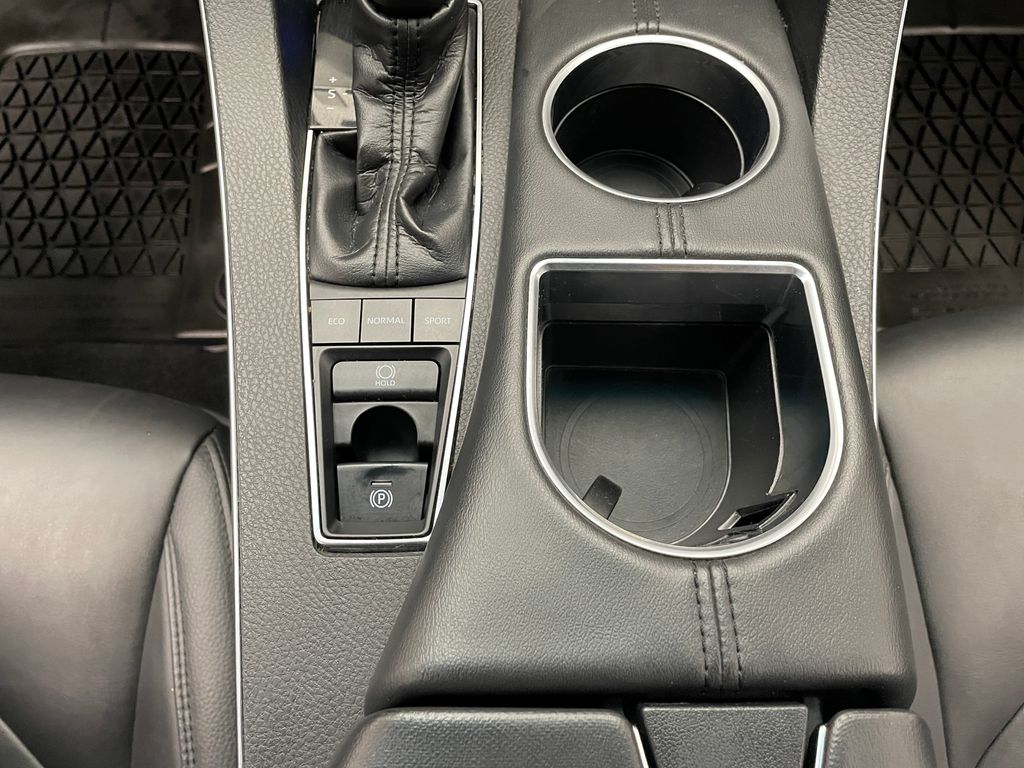 Thumbnail: 2019 Toyota Avalon - 29