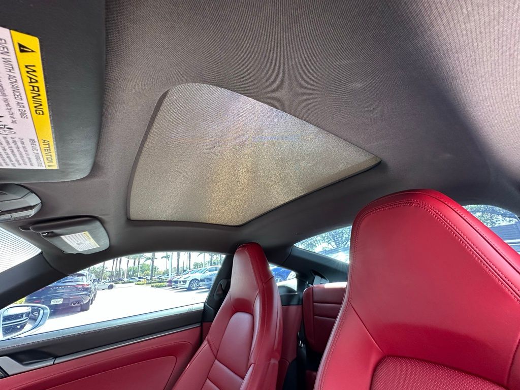 Thumbnail: 2021 Porsche 911 - 22