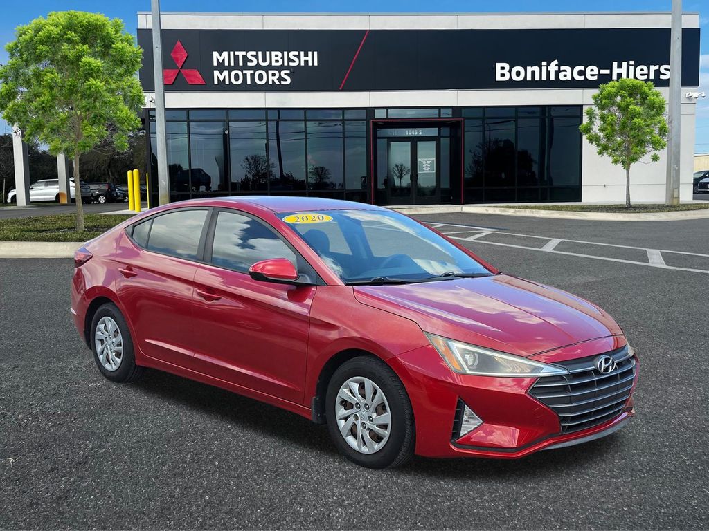  2020 Hyundai Elantra SE FWD   