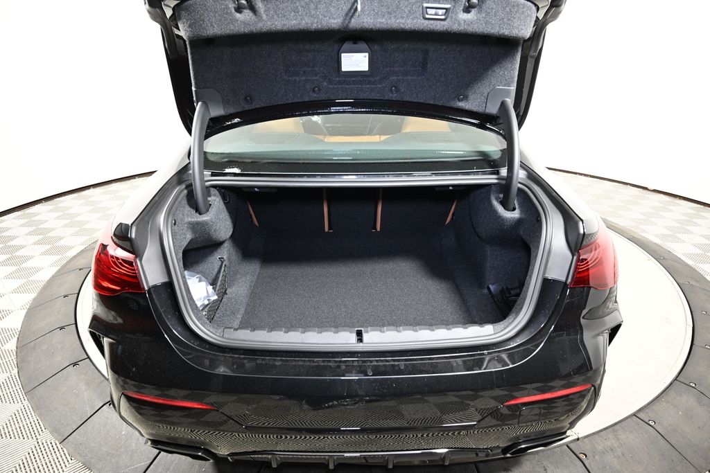 Thumbnail: 2026 BMW 4 Series - 10