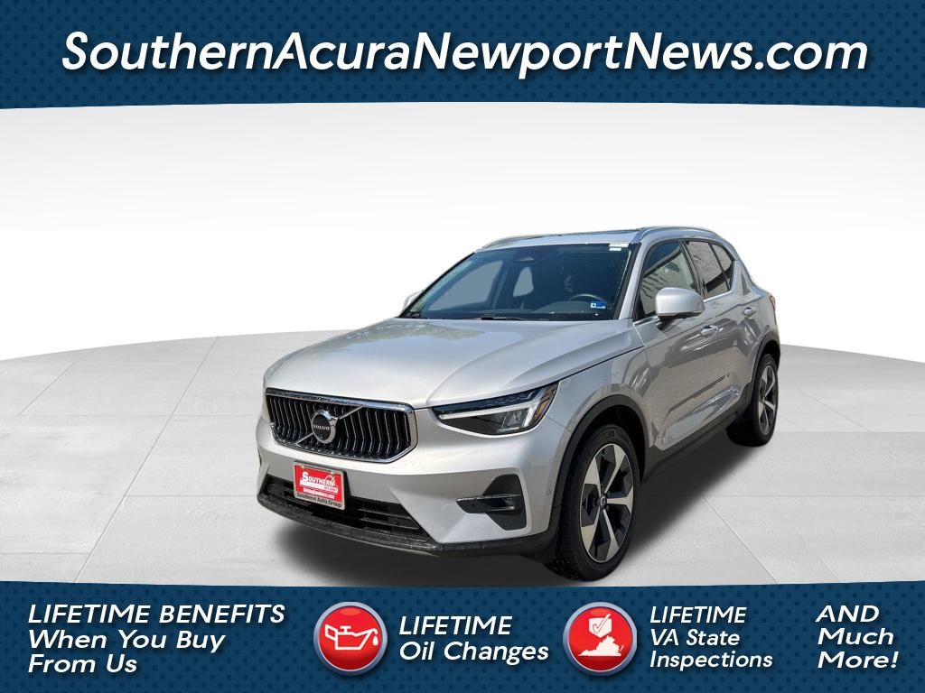Silver Dawn Metallic 2025 Volvo XC40 SUV / Crossover All-Wheel Drive Automatic