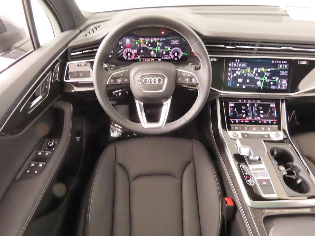 2025 Audi Q7  11