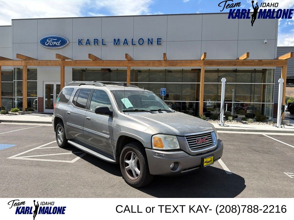 Gray 2006 GMC Envoy XL SUV / Crossover  4-Speed Automatic Overdrive