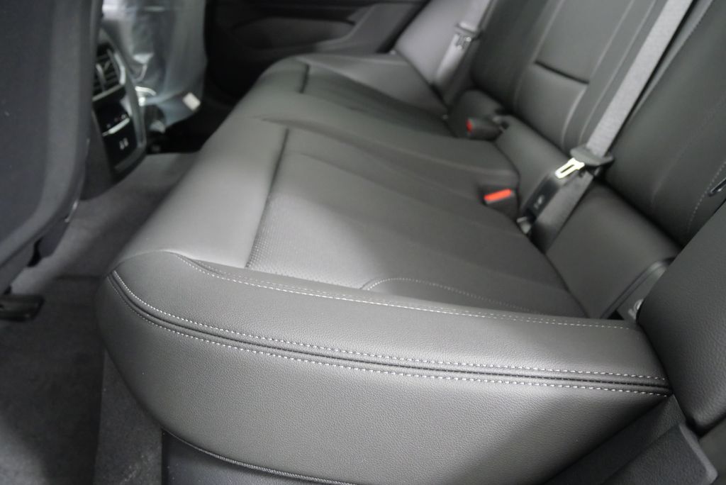 2025 BMW i4 eDrive40 14