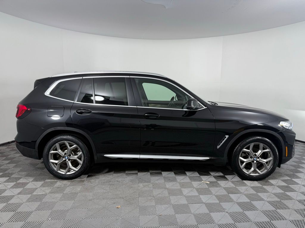 Thumbnail: 2023 BMW X3 - 3