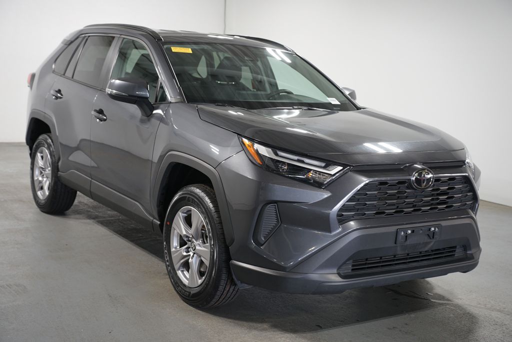 Thumbnail: 2025 Toyota RAV4 - 3