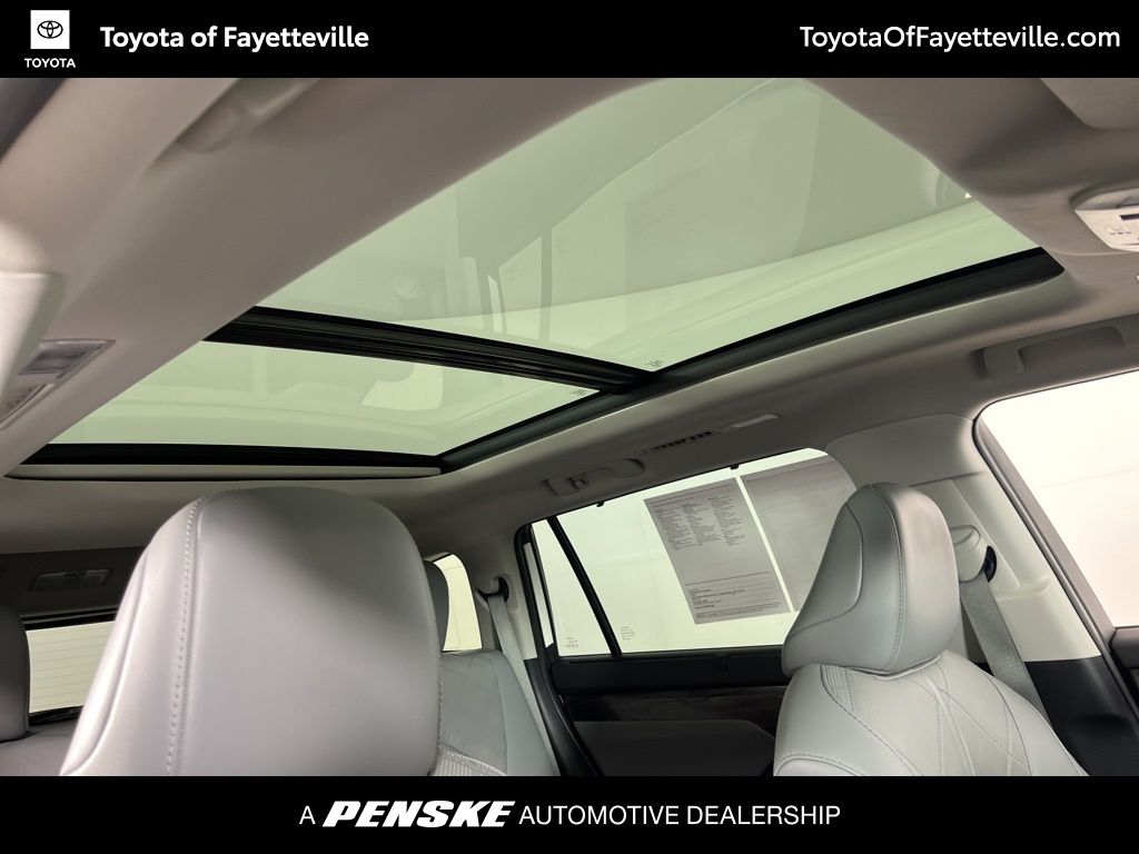 Thumbnail: 2021 Toyota Highlander - 6