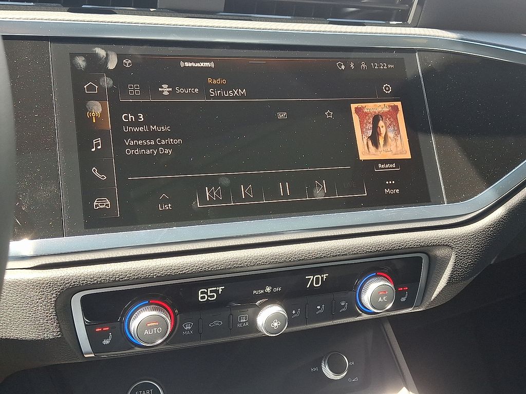 Thumbnail: 2025 Audi Q3 - 13