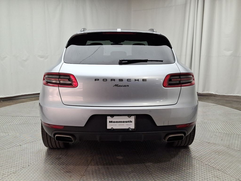 2018 Porsche Macan Base 5