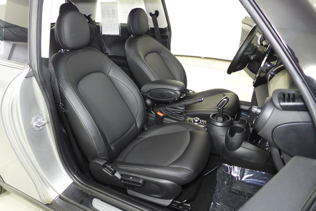 Thumbnail: 2023 MINI Cooper - 20