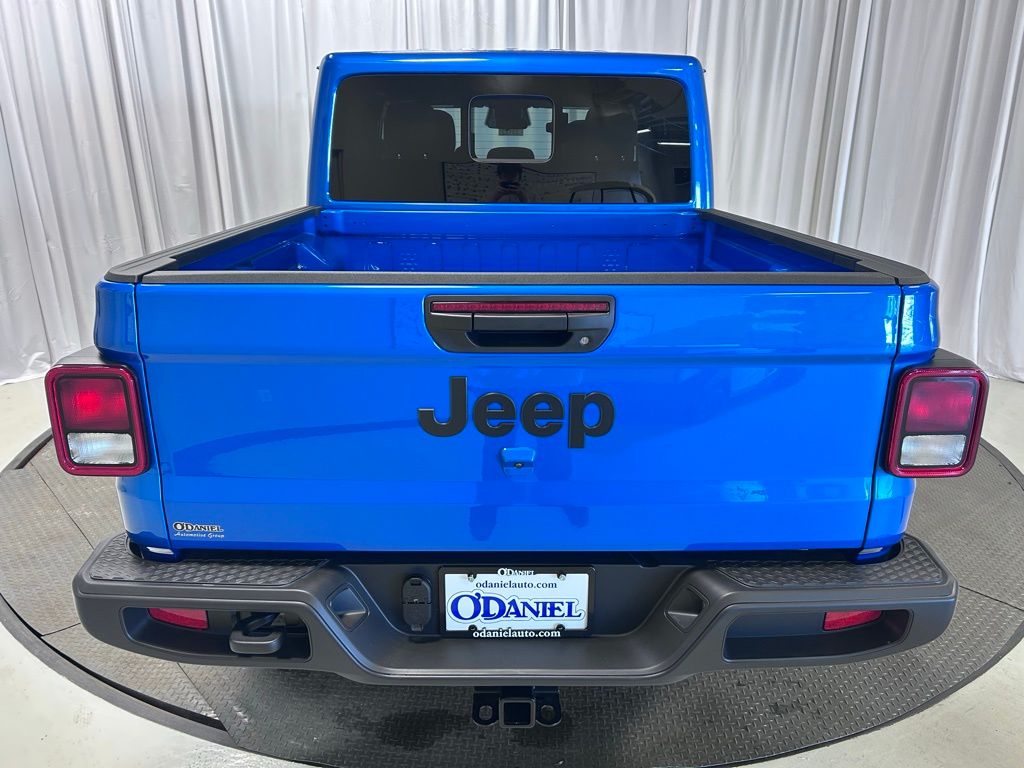 new 2026 Jeep Gladiator car, priced at $49,170