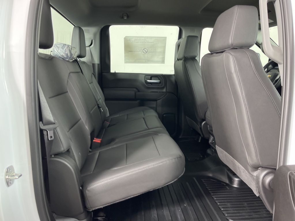 Thumbnail: 2026 Chevrolet Silverado 2500 - 13