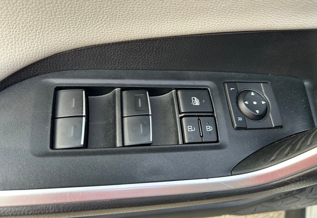 2024 Toyota RAV4 Limited 17
