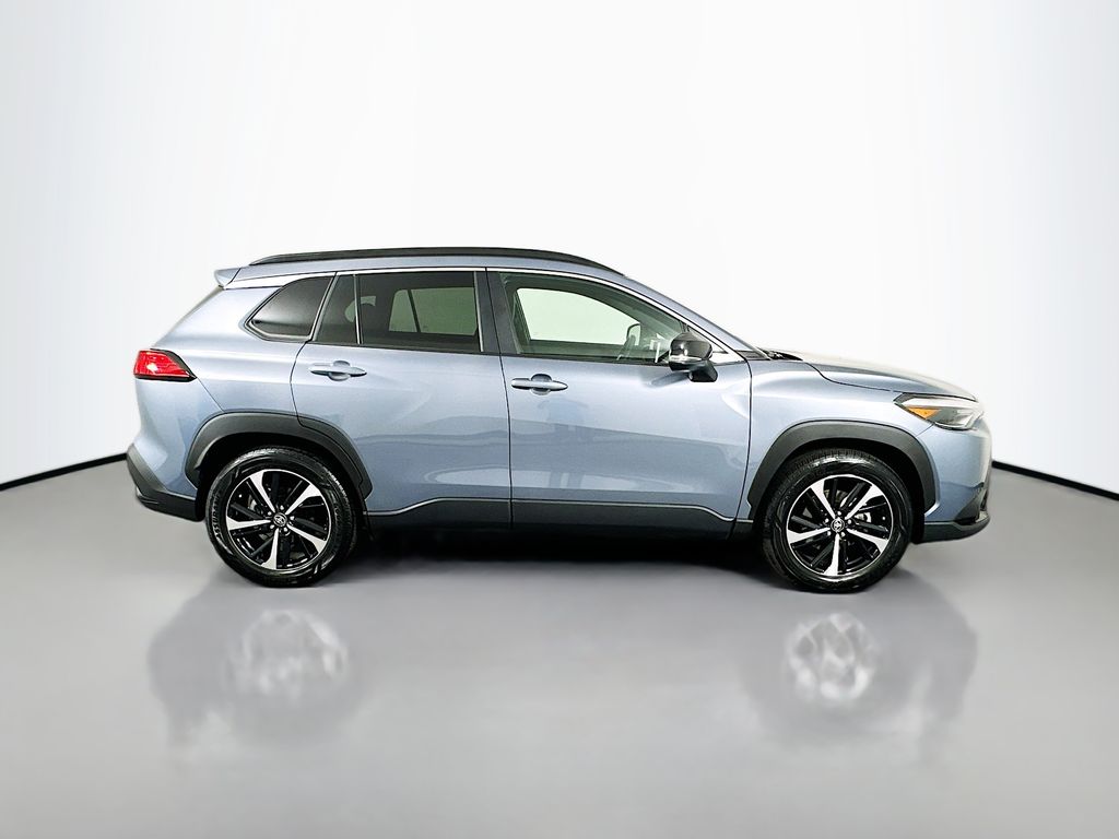 Thumbnail: 2025 Toyota Corolla Cross - 4