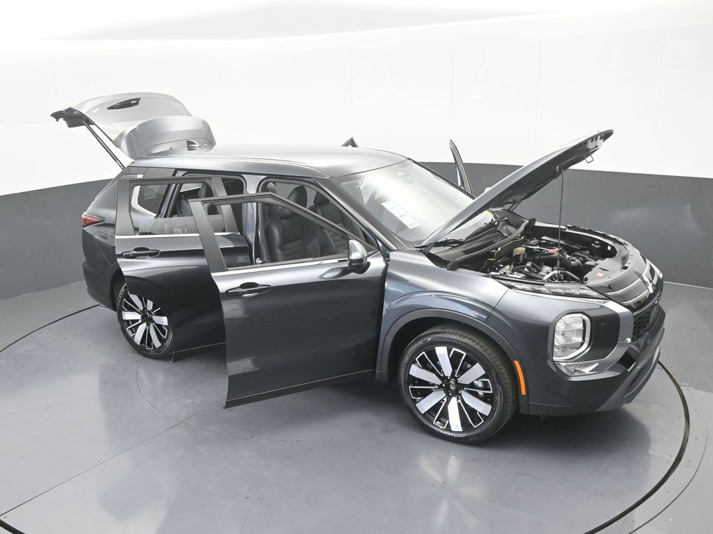 New 2026 Graphite Gray Mitsubishi SE image 83