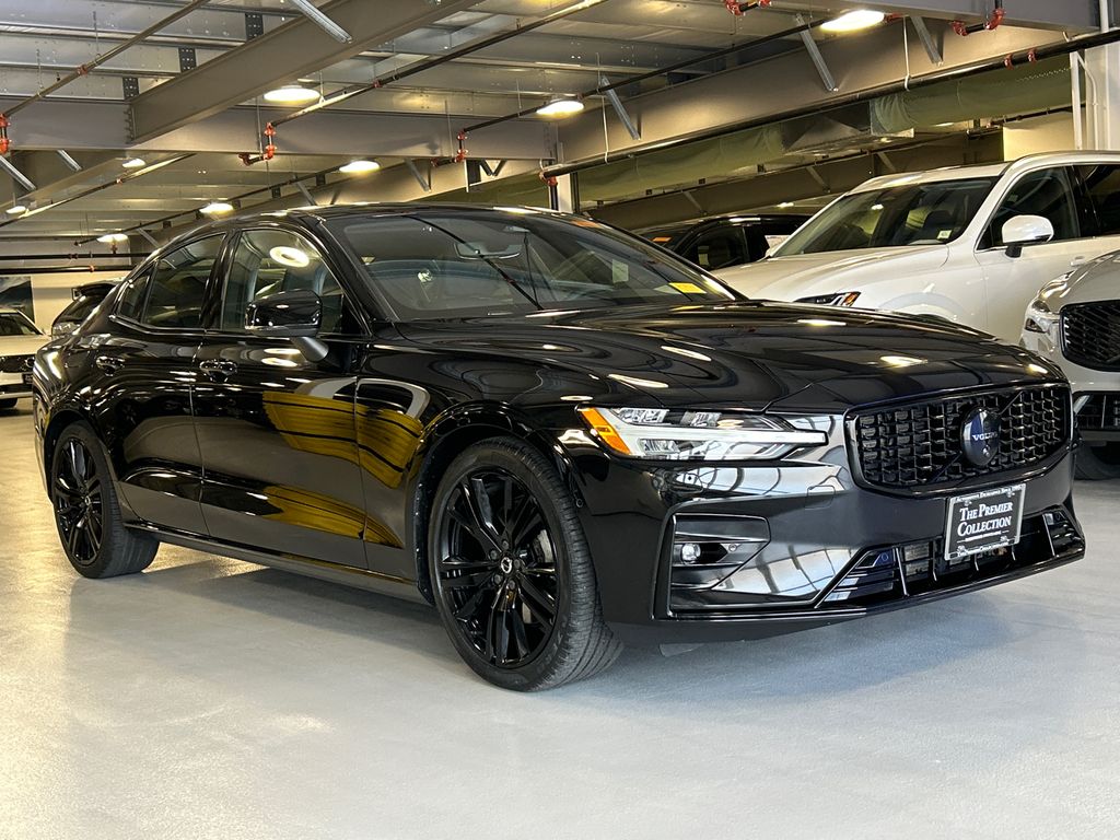 Onyx Black Metallic 2023 Volvo S60 B5 Plus Black Edition AWD Sedan All-Wheel Drive Automatic