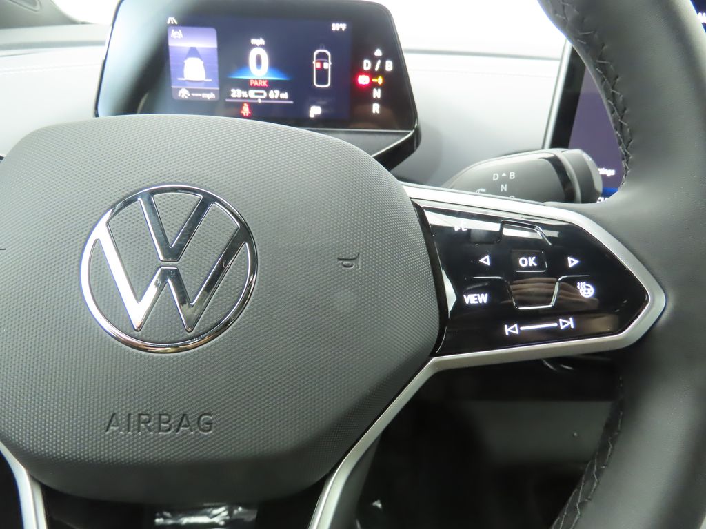 2025 Volkswagen ID.4 Pro S 12