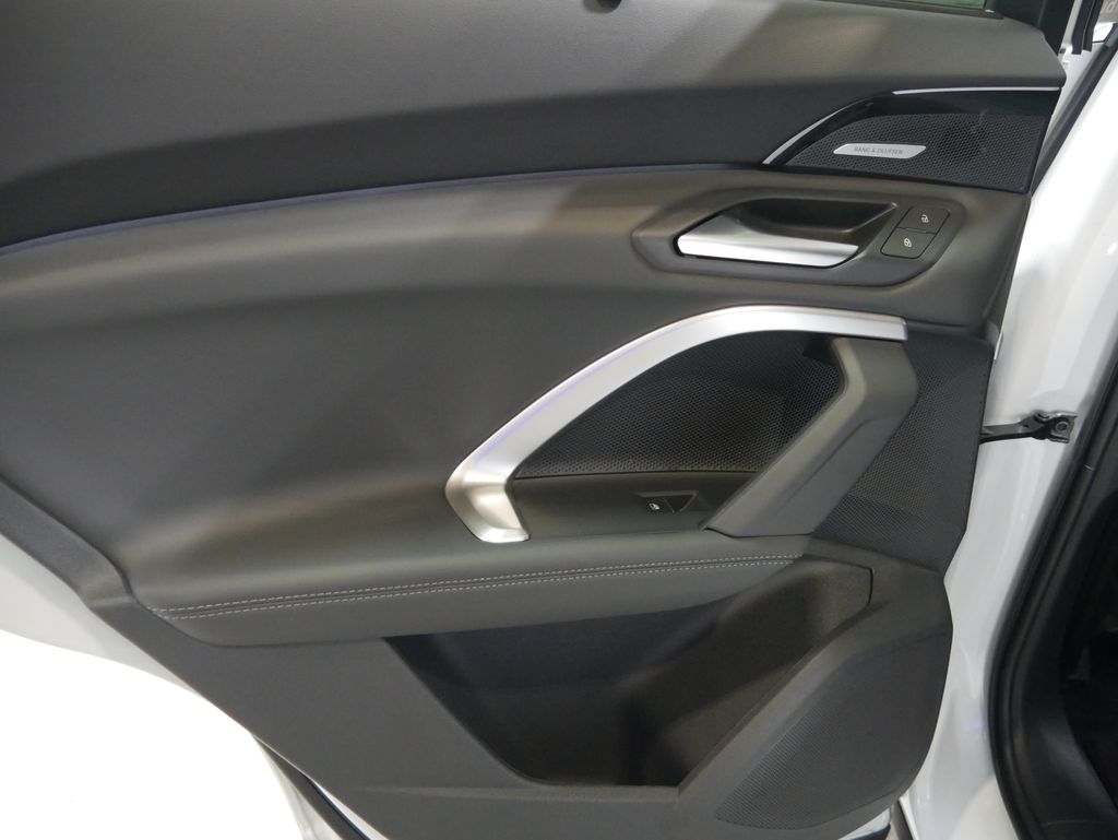 Thumbnail: 2025 Audi Q5 - 20