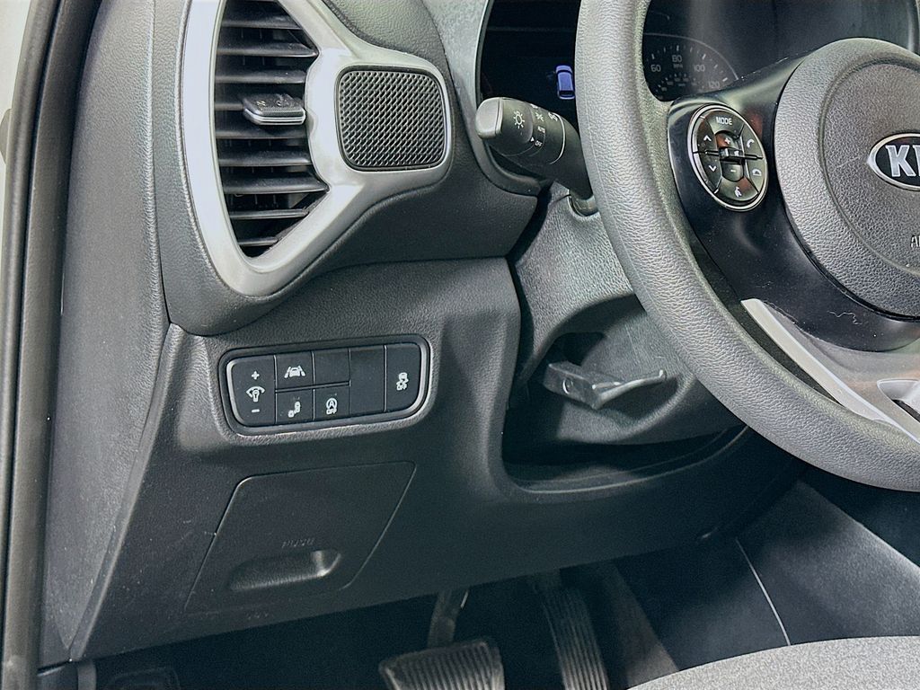 2021 Kia Soul S 10