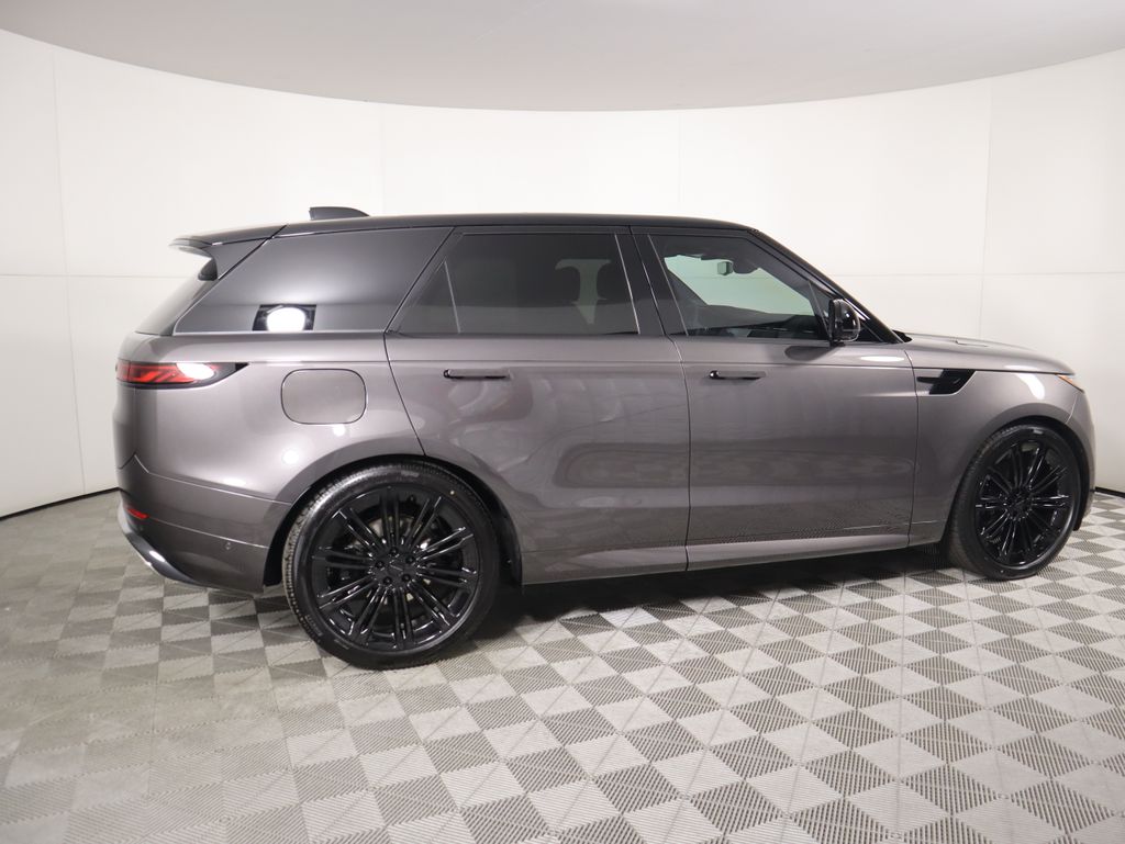 Thumbnail: 2026 Land Rover Range Rover Sport - 4