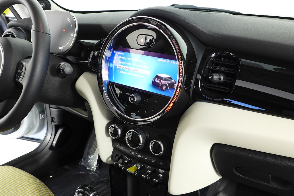 Thumbnail: 2022 MINI Cooper - 15