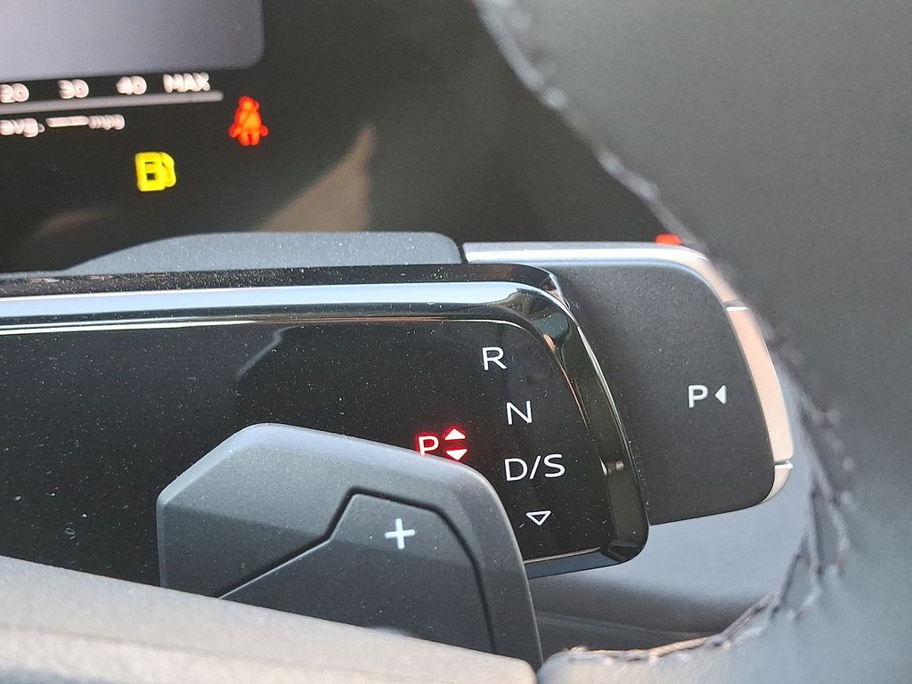 Thumbnail: 2026 Audi Q3 - 12