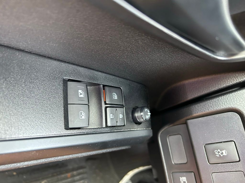 2023 Toyota Tacoma SR 25