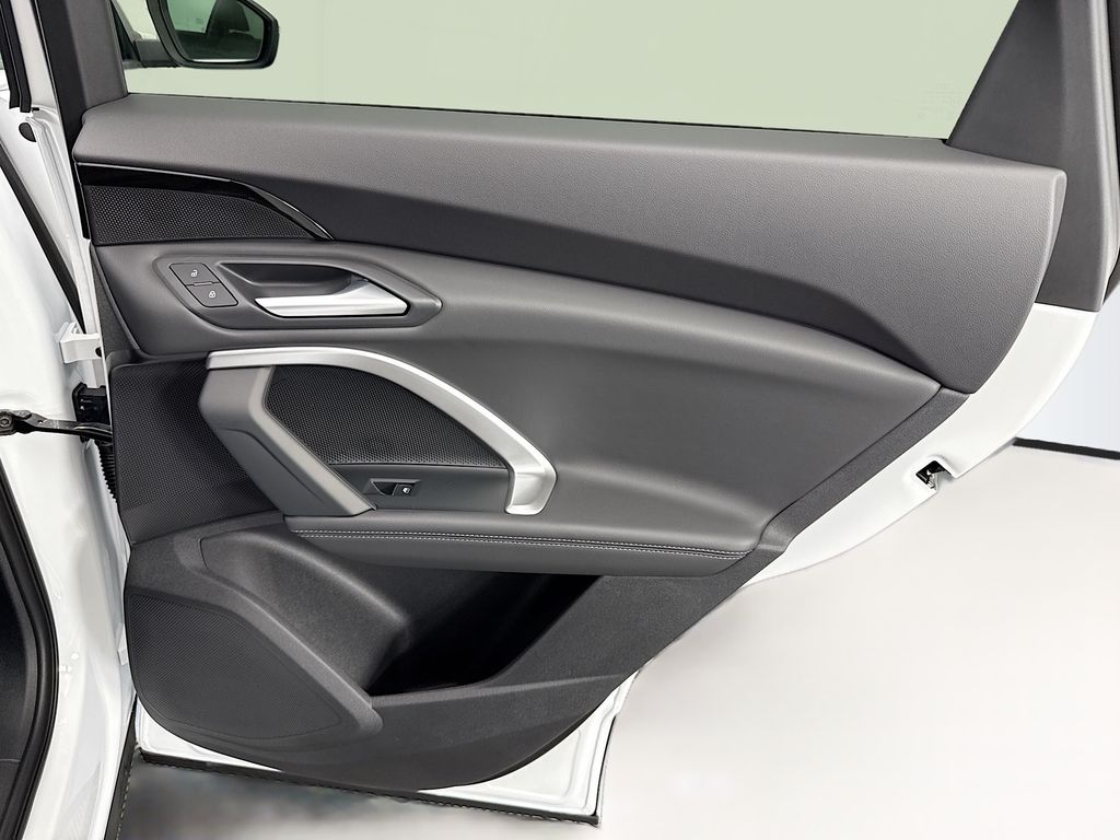 Thumbnail: 2025 Audi Q5 - 27