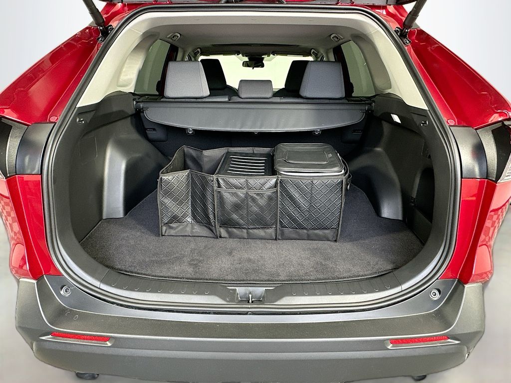 Thumbnail: 2025 Toyota RAV4 - 26