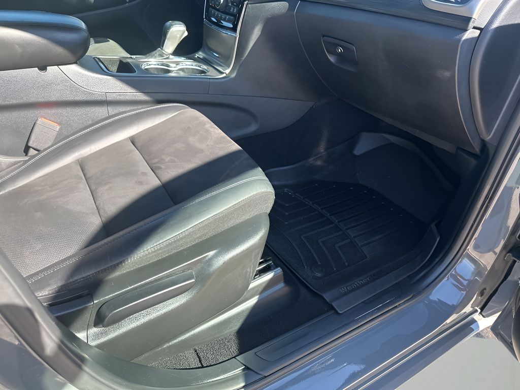 Used Car 2020 Jeep Grand Cherokee  Altitude For Sale Under $25,000 In Austin, Texas